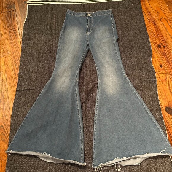 Free People Just Float On Flare Jeans, size 30 - Picture 1 of 6